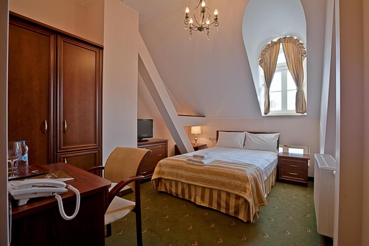 Hotel Masovia Gizycko Bagian luar foto