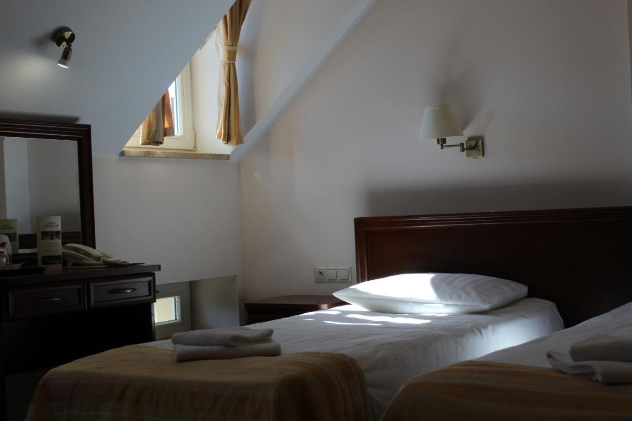Hotel Masovia Gizycko Bagian luar foto