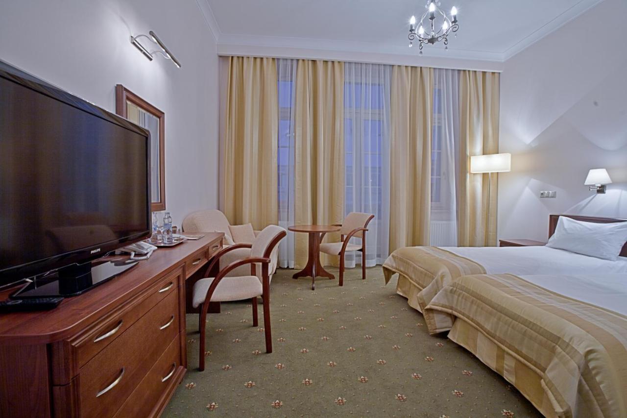 Hotel Masovia Gizycko Bagian luar foto